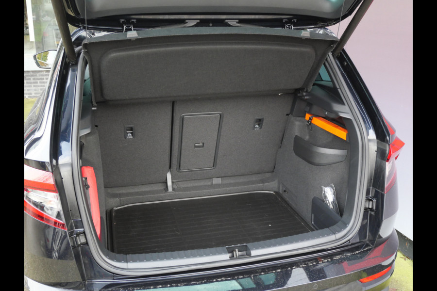 Škoda Karoq 1.5 TSI SPORTLINE | AUTOMAAT | A.C.C | PANO | TREKHAAK | CAMERA | BTW-AUTO!! Škoda Karoq 1.5 TSI SPORTLINE | AUTOMAAT | A.C.C | PANO | TREKHAAK | CAMERA | BTW-AUTO!!