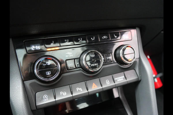 Škoda Karoq 1.5 TSI SPORTLINE | AUTOMAAT | A.C.C | PANO | TREKHAAK | CAMERA | BTW-AUTO!! Škoda Karoq 1.5 TSI SPORTLINE | AUTOMAAT | A.C.C | PANO | TREKHAAK | CAMERA | BTW-AUTO!!