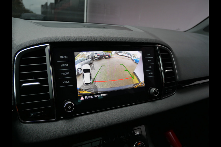 Škoda Karoq 1.5 TSI SPORTLINE | AUTOMAAT | A.C.C | PANO | TREKHAAK | CAMERA | BTW-AUTO!! Škoda Karoq 1.5 TSI SPORTLINE | AUTOMAAT | A.C.C | PANO | TREKHAAK | CAMERA | BTW-AUTO!!