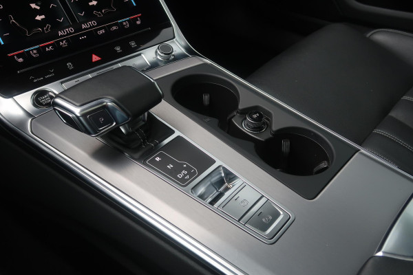 Audi A6 Avant 55 TFSI Quattro S Competition Massage Head Up Trekhaak Audi A6 Avant 55 TFSI Quattro S Competition Massage Head Up Trekhaak