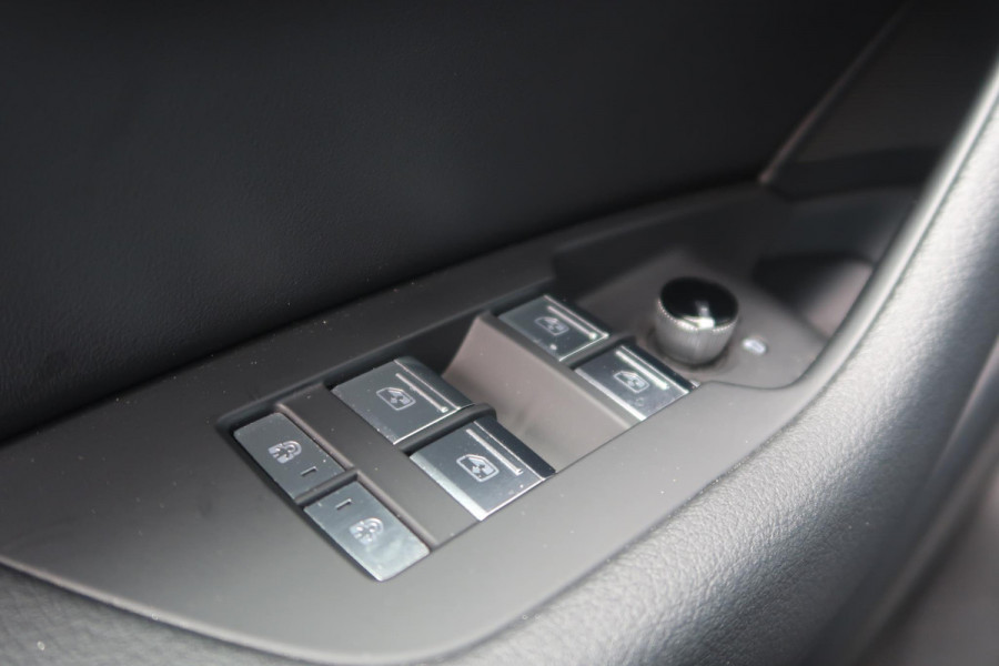 Audi A6 Avant 55 TFSI Quattro S Competition Massage Head Up Trekhaak Audi A6 Avant 55 TFSI Quattro S Competition Massage Head Up Trekhaak