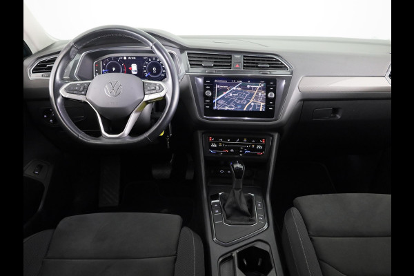 Volkswagen Tiguan Allspace 1.5 TSI Life Business 7p. Automaat (DSG) | Navigatie | Parkeersensoren | Adaptieve cruise control | Carplay | Volkswagen Tiguan Allspace 1.5 TSI Life Business 7p. Automaat (DSG) | Navigatie | Parkeersensoren | Adaptieve cruise control | Carplay |