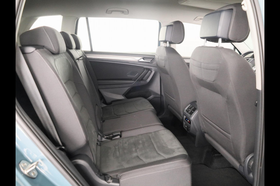 Volkswagen Tiguan Allspace 1.5 TSI Life Business 7p. Automaat (DSG) | Navigatie | Parkeersensoren | Adaptieve cruise control | Carplay | Volkswagen Tiguan Allspace 1.5 TSI Life Business 7p. Automaat (DSG) | Navigatie | Parkeersensoren | Adaptieve cruise control | Carplay |