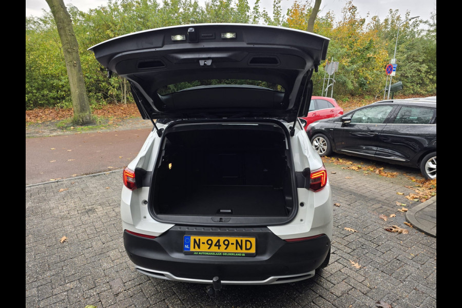 Opel Grandland X 1.2 Turbo Innovation | 2E EIGENAAR| 12 MND GARANTIE | NAVI | CAMERA | TREKHAAK |