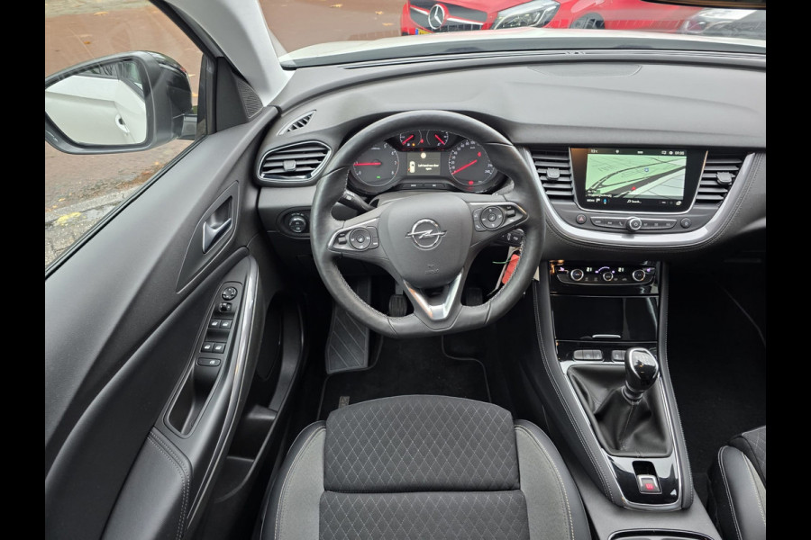 Opel Grandland X 1.2 Turbo Innovation | 2E EIGENAAR| 12 MND GARANTIE | NAVI | CAMERA | TREKHAAK |