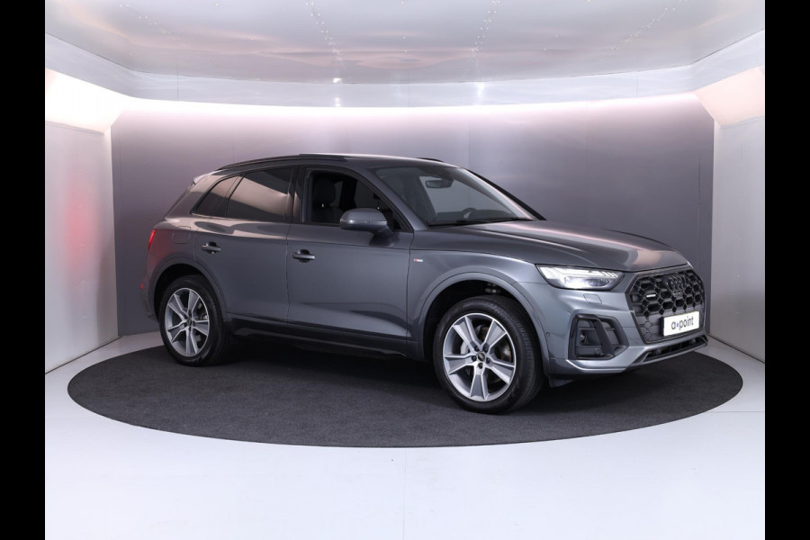 Audi Q5 50 TFSI e S-line Competition 299pk |  Panoramadak | Gratis Winterset | Wegklapbare trekhaak | B&O Audio