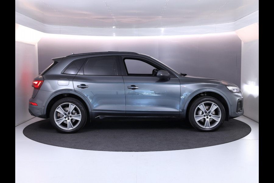 Audi Q5 50 TFSI e S-line Competition 299pk |  Panoramadak | Gratis Winterset | Wegklapbare trekhaak | B&O Audio