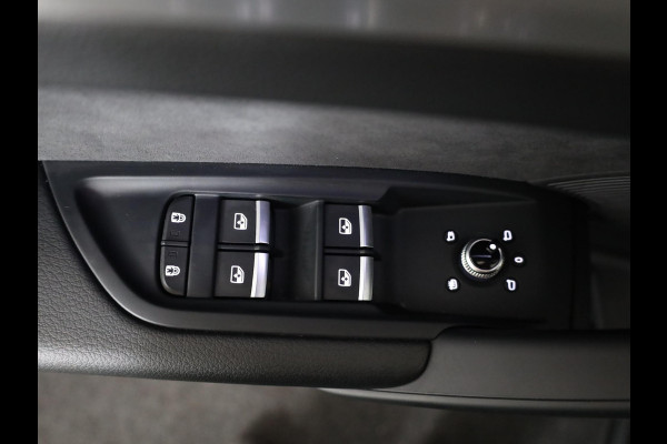 Audi Q5 50 TFSI e S-line Competition 299pk |  Panoramadak | Gratis Winterset | Wegklapbare trekhaak | B&O Audio