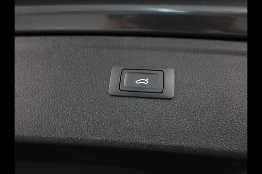 Audi Q5 50 TFSI e S-line Competition 299pk |  Panoramadak | Gratis Winterset | Wegklapbare trekhaak | B&O Audio