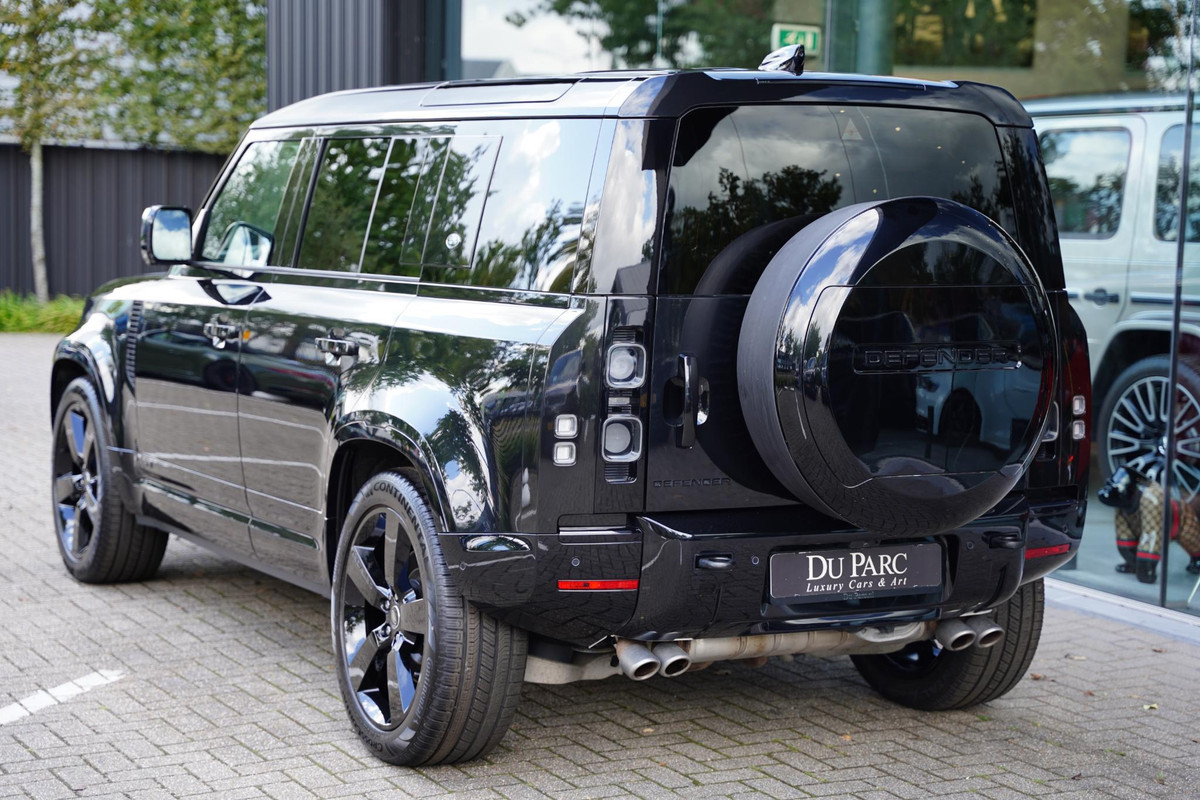 Land Rover Defender 110 P 525 V 8 Black Edition GERESERVEERD Land Rover Defender 110 P 525 V 8 Black Edition GERESERVEERD