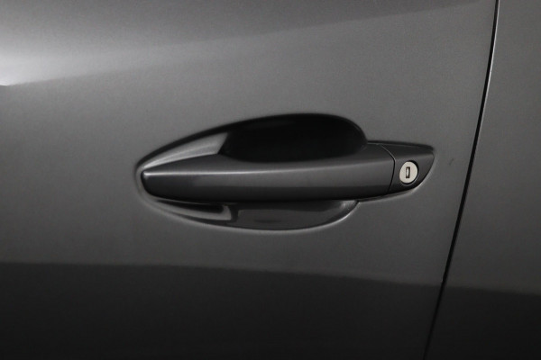 Peugeot 5008 1.2 PureTech Crossway*ECC*NAVI*ACC*CAM*CARPLAY*