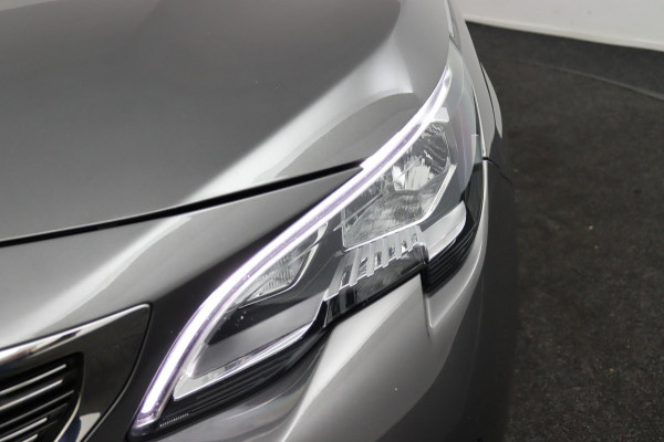Peugeot 5008 1.2 PureTech Crossway*ECC*NAVI*ACC*CAM*CARPLAY*
