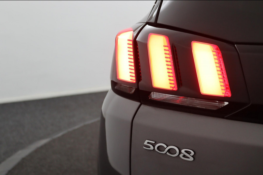 Peugeot 5008 1.2 PureTech Crossway*ECC*NAVI*ACC*CAM*CARPLAY*