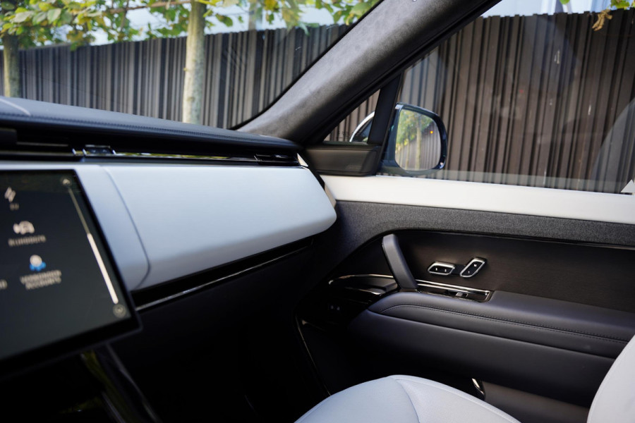 Land Rover Range Rover Sport P 550 E Autobiography NL Auto 23 Inch Panoramadak Perlino Leder Land Rover Range Rover Sport P 550 E Autobiography NL Auto 23 Inch Panoramadak Perlino Leder