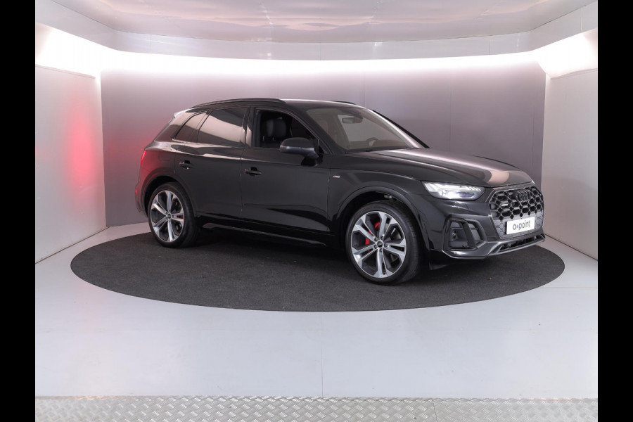 Audi Q5 55 TFSI e quattro S Competition 367 pk S-tronic | Verlengde garantie | Gratis Winterset | Panoramadak | Trekhaak (wegklapbaar) | Parkeersensoren | Achteruitrijcamera | Stoelverwarming v/a | S-Line | Audi Q5 55 TFSI e quattro S Competition 367 pk S-tronic | Verlengde garantie | Gratis Winterset | Panoramadak | Trekhaak (wegklapbaar) | Parkeersensoren | Achteruitrijcamera | Stoelverwarming v/a | S-Line |
