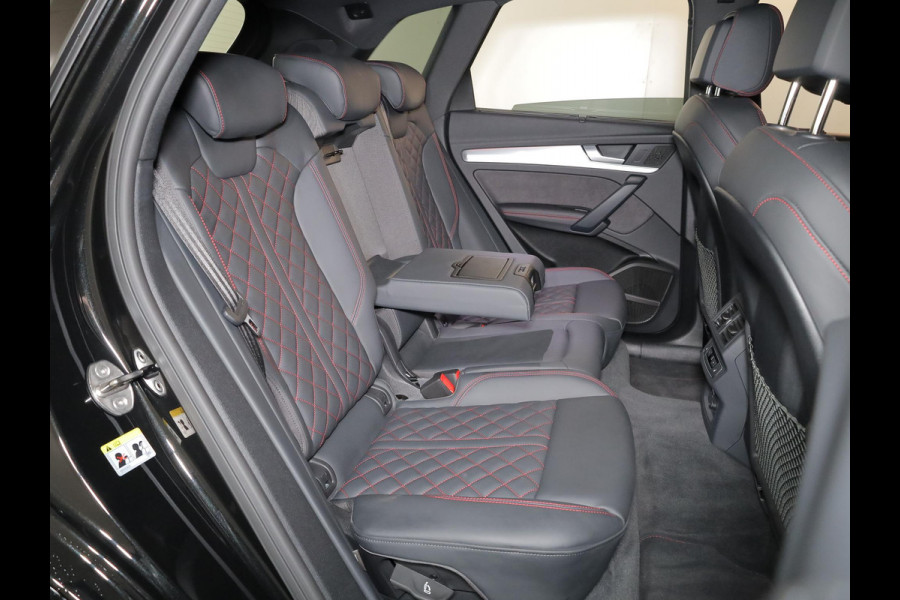 Audi Q5 55 TFSI e quattro S Competition 367 pk S-tronic | Verlengde garantie | Gratis Winterset | Panoramadak | Trekhaak (wegklapbaar) | Parkeersensoren | Achteruitrijcamera | Stoelverwarming v/a | S-Line | Audi Q5 55 TFSI e quattro S Competition 367 pk S-tronic | Verlengde garantie | Gratis Winterset | Panoramadak | Trekhaak (wegklapbaar) | Parkeersensoren | Achteruitrijcamera | Stoelverwarming v/a | S-Line |