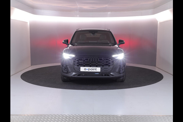 Audi Q5 55 TFSI e quattro S Competition 367 pk S-tronic | Verlengde garantie | Gratis Winterset | Panoramadak | Trekhaak (wegklapbaar) | Parkeersensoren | Achteruitrijcamera | Stoelverwarming v/a | S-Line | Audi Q5 55 TFSI e quattro S Competition 367 pk S-tronic | Verlengde garantie | Gratis Winterset | Panoramadak | Trekhaak (wegklapbaar) | Parkeersensoren | Achteruitrijcamera | Stoelverwarming v/a | S-Line |