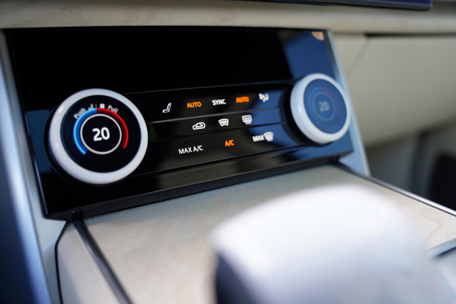 Land Rover Range Rover P 510 E SV Nw.Pr. 235 K 28 D.Km