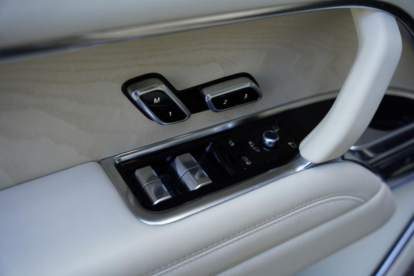 Land Rover Range Rover P 510 E SV Nw.Pr. 235 K 28 D.Km