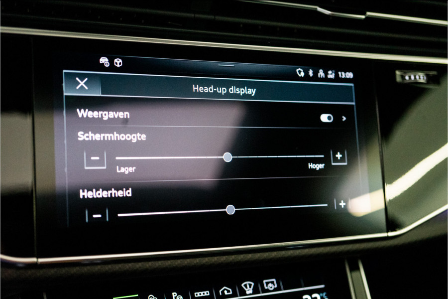 Audi Q8 60 TFSI E Quattro S-Edition Competition 490PK FACELIFT | 2025 PER DIRECT LEVERBAAR | 5 Jaar Garantie | BOMVOL!