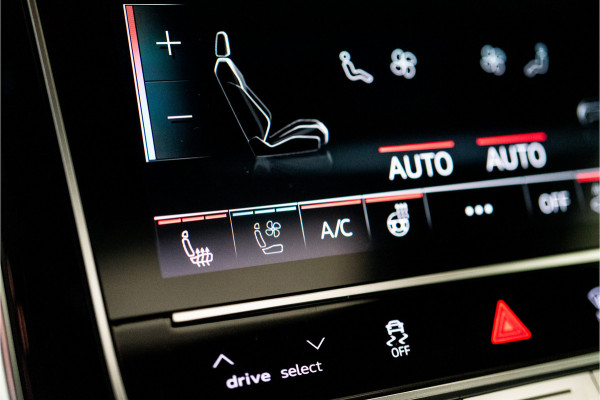 Audi Q8 60 TFSI E Quattro S-Edition Competition 490PK FACELIFT | 2025 PER DIRECT LEVERBAAR | 5 Jaar Garantie | BOMVOL!