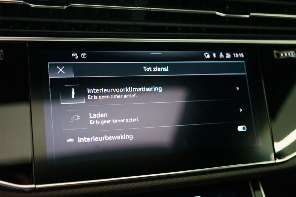 Audi Q8 60 TFSI E Quattro S-Edition Competition 490PK FACELIFT | 2025 PER DIRECT LEVERBAAR | 5 Jaar Garantie | BOMVOL!