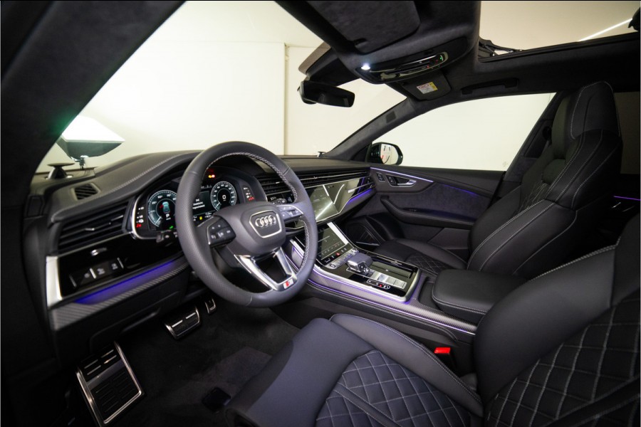 Audi Q8 60 TFSI E Quattro S-Edition Competition 490PK FACELIFT | 2025 DIRECT LEVERBAAR | 3D B&O | 5 JAAR GARANTIE | VOL OPTIE Audi Q8 60 TFSI E Quattro S-Edition Competition 490PK FACELIFT | 2025 DIRECT LEVERBAAR | 3D B&O | 5 JAAR GARANTIE | VOL OPTIE