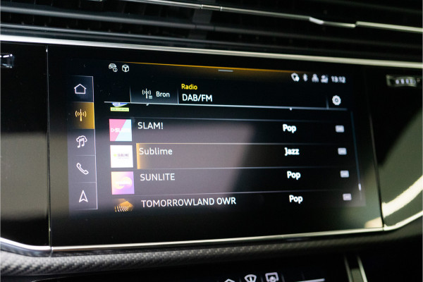 Audi Q8 60 TFSI E Quattro S-Edition Competition 490PK FACELIFT | 2025 DIRECT LEVERBAAR | 3D B&O | 5 JAAR GARANTIE | VOL OPTIE Audi Q8 60 TFSI E Quattro S-Edition Competition 490PK FACELIFT | 2025 DIRECT LEVERBAAR | 3D B&O | 5 JAAR GARANTIE | VOL OPTIE