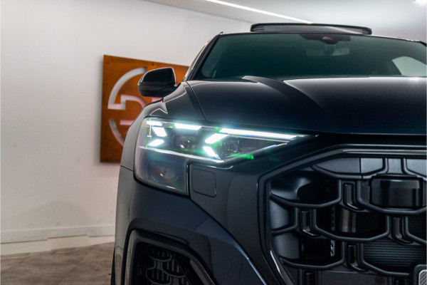 Audi Q8 60 TFSI E Quattro S-Edition Competition 490PK FACELIFT | 2025 DIRECT LEVERBAAR | 5 Jaar Garantie | BOMVOL! Audi Q8 60 TFSI E Quattro S-Edition Competition 490PK FACELIFT | 2025 DIRECT LEVERBAAR | 5 Jaar Garantie | BOMVOL!