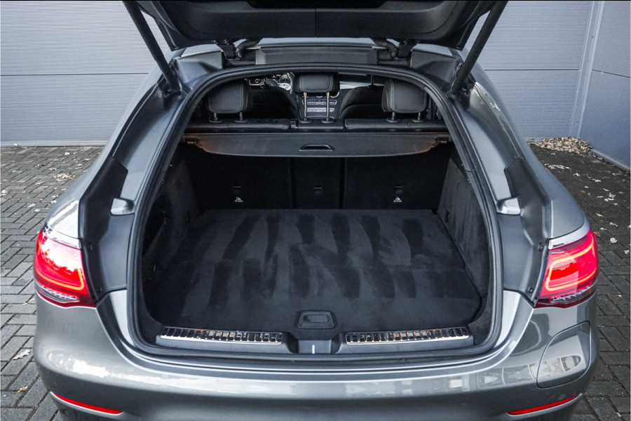 Mercedes-Benz GLC Coupé 300e 4M AMG Line Night Pano 360° Camera 19" Mercedes-Benz GLC Coupé 300e 4M AMG Line Night Pano 360° Camera 19"