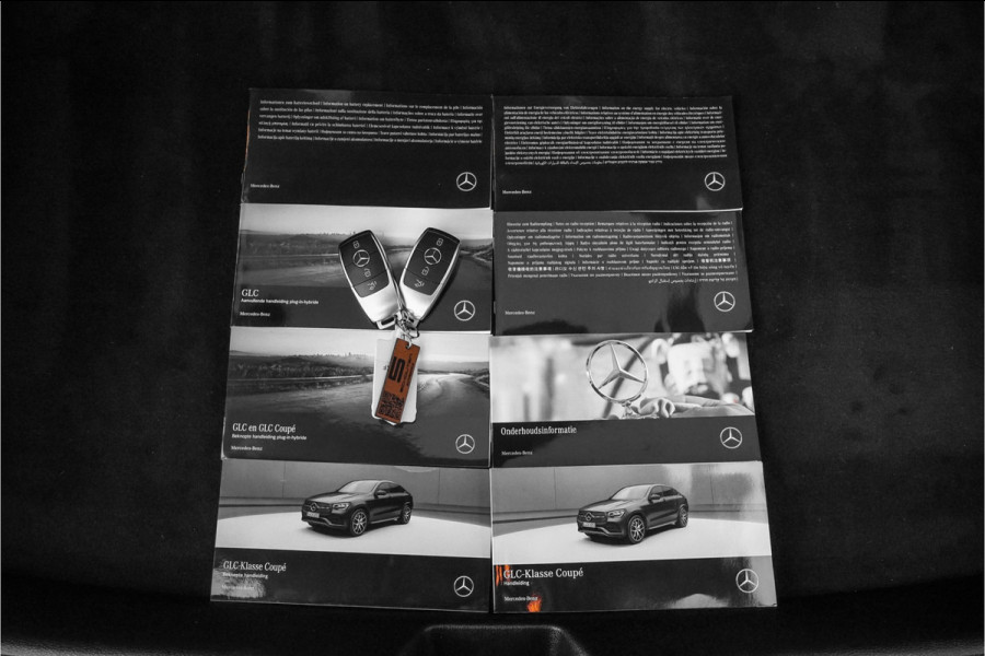 Mercedes-Benz GLC Coupé 300e 4M AMG Line Night Pano 360° Camera 19" Mercedes-Benz GLC Coupé 300e 4M AMG Line Night Pano 360° Camera 19"