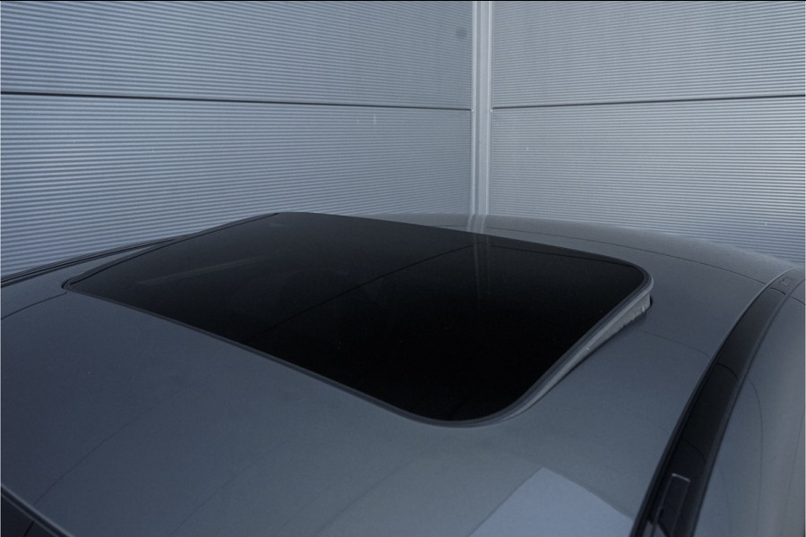 Mercedes-Benz GLC Coupé 300e 4M AMG Line Night Pano 360° Camera 19" Mercedes-Benz GLC Coupé 300e 4M AMG Line Night Pano 360° Camera 19"