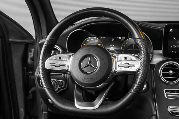 Mercedes-Benz GLC Coupé 300e 4M AMG Line Night Pano 360° Camera 19" Mercedes-Benz GLC Coupé 300e 4M AMG Line Night Pano 360° Camera 19"
