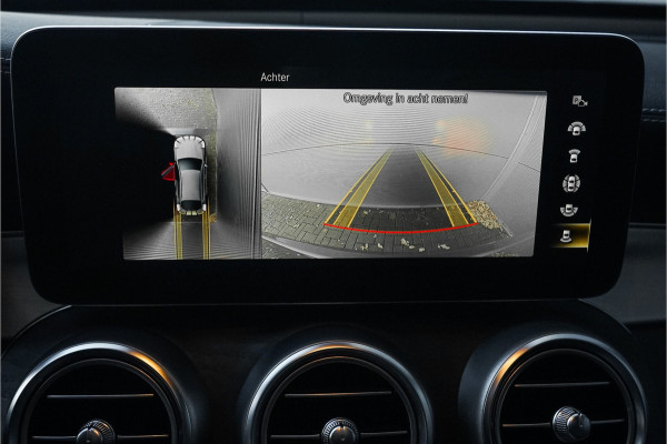 Mercedes-Benz GLC Coupé 300e 4M AMG Line Night Pano 360° Camera 19" Mercedes-Benz GLC Coupé 300e 4M AMG Line Night Pano 360° Camera 19"