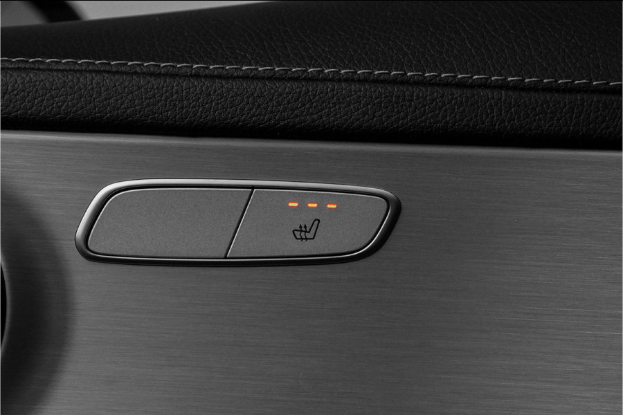 Mercedes-Benz GLC Coupé 300e 4M AMG Line Night Pano 360° Camera 19" Mercedes-Benz GLC Coupé 300e 4M AMG Line Night Pano 360° Camera 19"