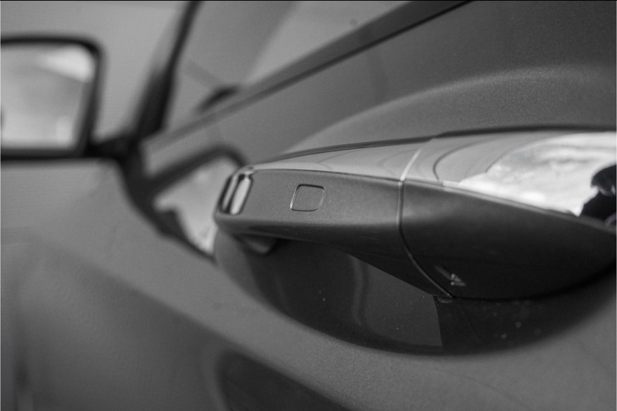 Mercedes-Benz GLC Coupé 300e 4M AMG Line Night Pano 360° Camera 19" Mercedes-Benz GLC Coupé 300e 4M AMG Line Night Pano 360° Camera 19"