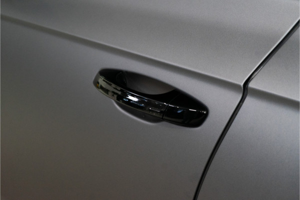 Volkswagen Touareg R 3.0 TSi eHybrid 4MOTION R 463PK | 2025 DIRECT LEVERBAAR | VOL OPTIE!