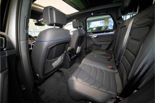 Volkswagen Touareg R 3.0 TSi eHybrid 4MOTION R 463PK | 2025 DIRECT LEVERBAAR | VOL OPTIE!