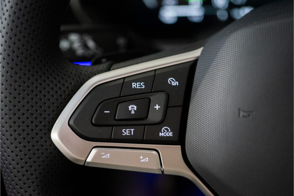 Volkswagen Touareg R 3.0 TSi eHybrid 4MOTION R 463PK | 2025 DIRECT LEVERBAAR | VOL OPTIE!