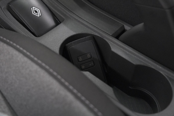 Renault Clio TCe 90 GPF evolution | Parkeersensoren | Navigatie | Apple Carplay Renault Clio TCe 90 GPF evolution | Parkeersensoren | Navigatie | Apple Carplay