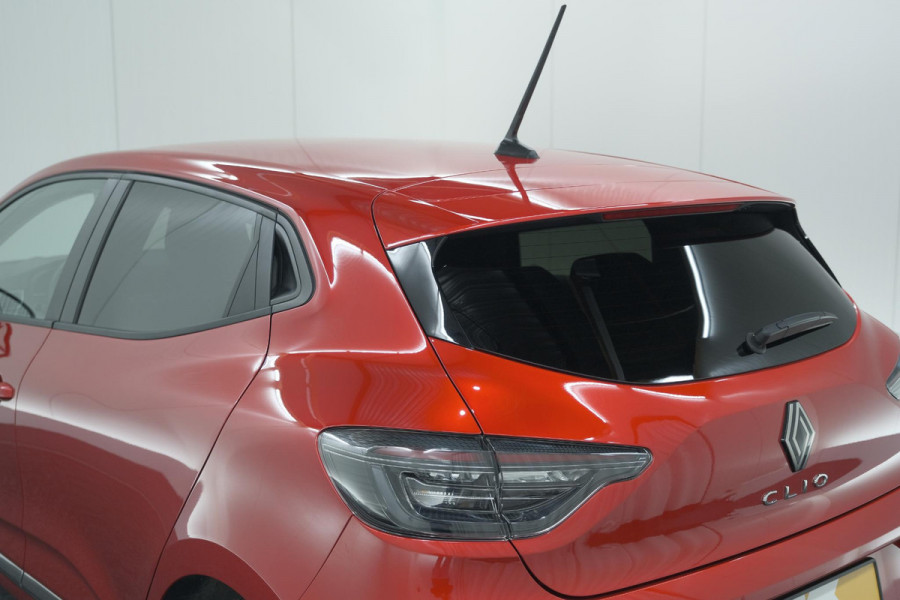 Renault Clio TCe 90 GPF evolution | Parkeersensoren | Navigatie | Apple Carplay Renault Clio TCe 90 GPF evolution | Parkeersensoren | Navigatie | Apple Carplay