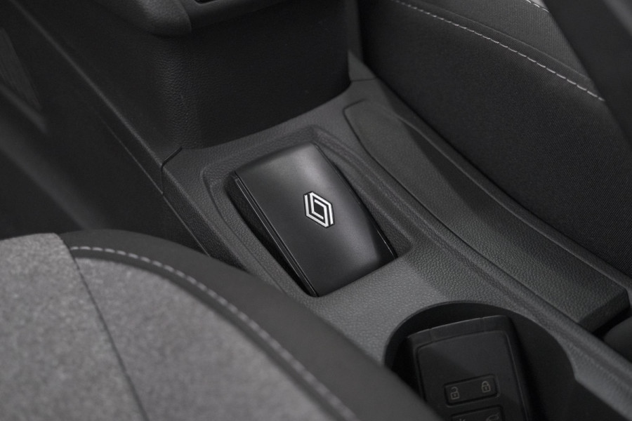 Renault Clio TCe 90 GPF evolution | Parkeersensoren | Navigatie | Apple Carplay Renault Clio TCe 90 GPF evolution | Parkeersensoren | Navigatie | Apple Carplay