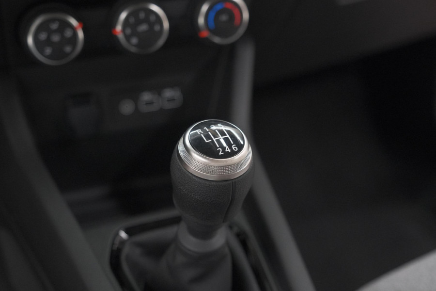 Renault Clio TCe 90 GPF evolution | Parkeersensoren | Navigatie | Apple Carplay Renault Clio TCe 90 GPF evolution | Parkeersensoren | Navigatie | Apple Carplay