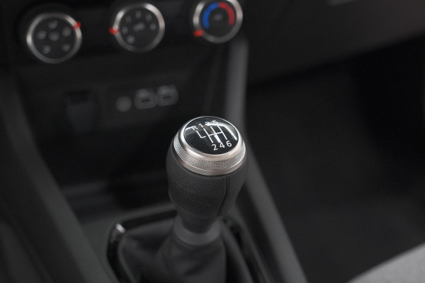 Renault Clio TCe 90 GPF evolution | Parkeersensoren | Navigatie | Apple Carplay Renault Clio TCe 90 GPF evolution | Parkeersensoren | Navigatie | Apple Carplay