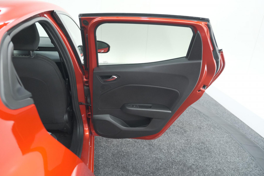 Renault Clio TCe 90 GPF evolution | Parkeersensoren | Navigatie | Apple Carplay Renault Clio TCe 90 GPF evolution | Parkeersensoren | Navigatie | Apple Carplay