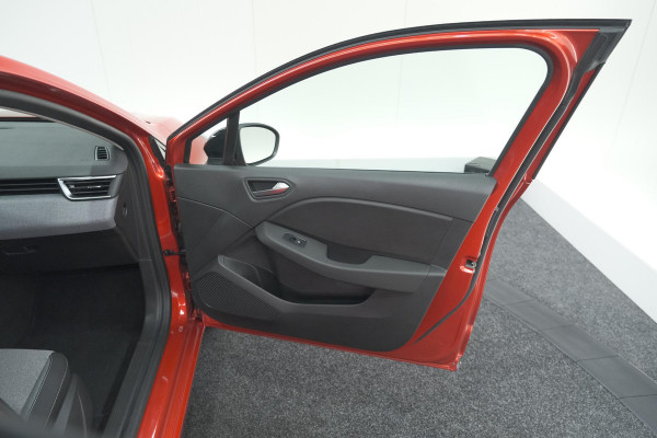 Renault Clio TCe 90 GPF evolution | Parkeersensoren | Navigatie | Apple Carplay Renault Clio TCe 90 GPF evolution | Parkeersensoren | Navigatie | Apple Carplay