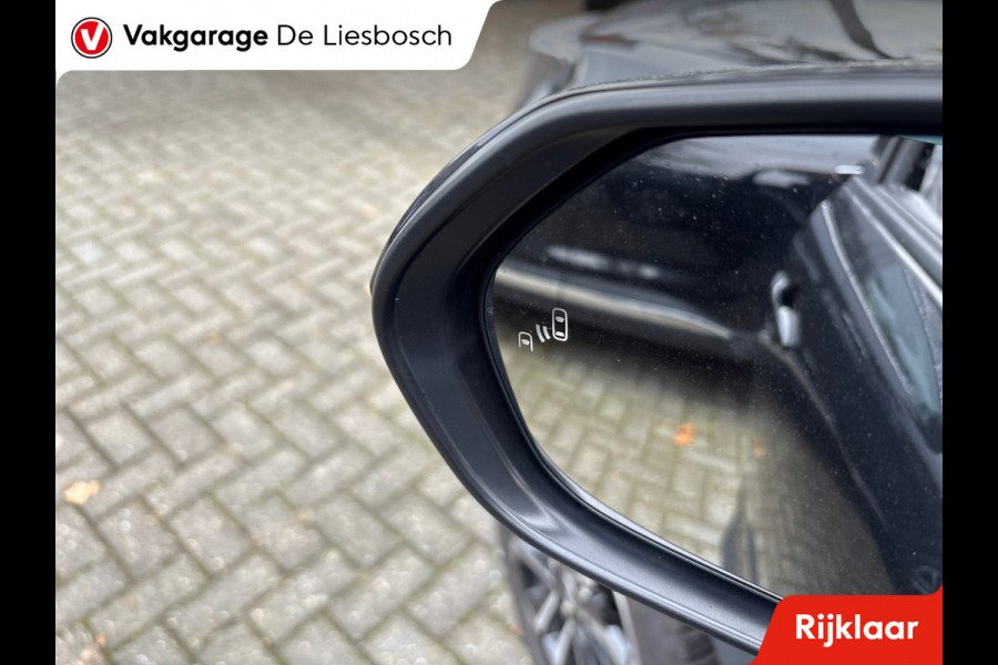 Toyota Yaris Cross 1.5 Hybrid Dynamic/navi/camera/stoel stuur verw/dodehoek/lane assist