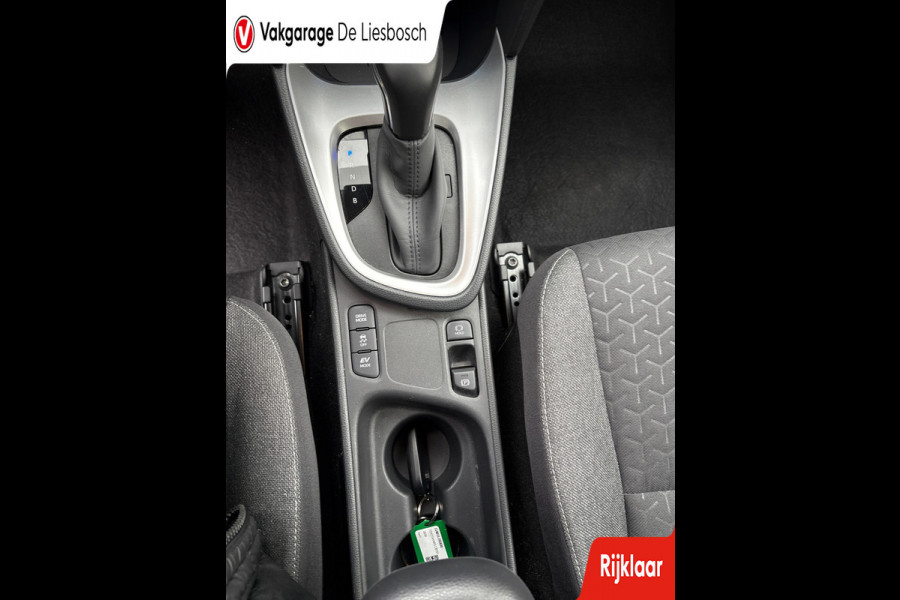 Toyota Yaris Cross 1.5 Hybrid Dynamic/navi/camera/stoel stuur verw/dodehoek/lane assist