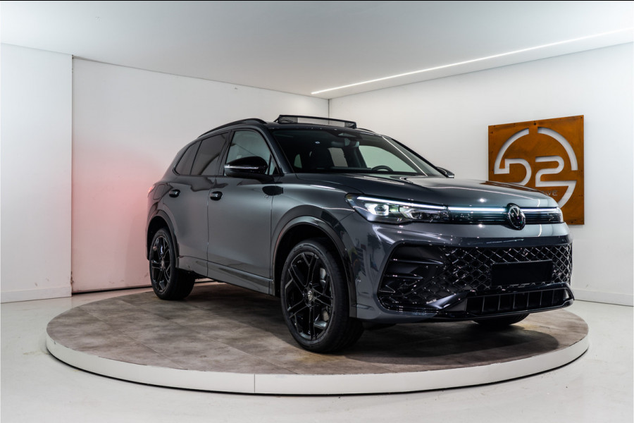 Volkswagen Tiguan 1.5 eHybrid 2x R-Line 2025 PER DIRECT BESCHIKBAAR | VOL OPTIE INCL. 5 JAAR GARANTIE! Volkswagen Tiguan 1.5 eHybrid 2x R-Line 2025 PER DIRECT BESCHIKBAAR | VOL OPTIE INCL. 5 JAAR GARANTIE!