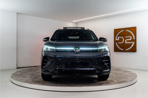 Volkswagen Tiguan 1.5 eHybrid 2x R-Line 2025 PER DIRECT BESCHIKBAAR | VOL OPTIE INCL. 5 JAAR GARANTIE! Volkswagen Tiguan 1.5 eHybrid 2x R-Line 2025 PER DIRECT BESCHIKBAAR | VOL OPTIE INCL. 5 JAAR GARANTIE!